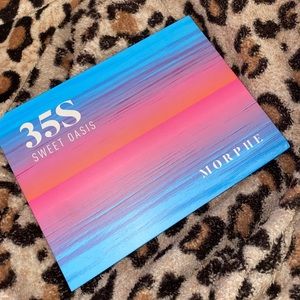 NWT Morphe 35S Sweet Oasis Palette